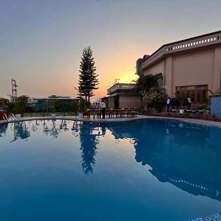 Hotel Padmini Palace Rāni Pokhri Zewnętrze zdjęcie