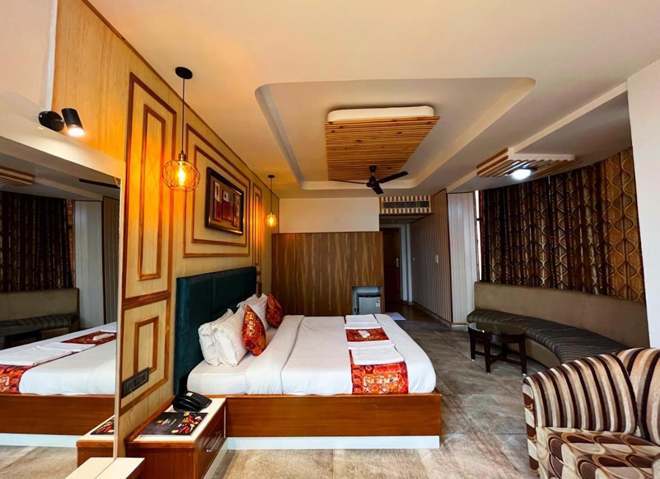 Hotel Padmini Palace Rāni Pokhri Zewnętrze zdjęcie