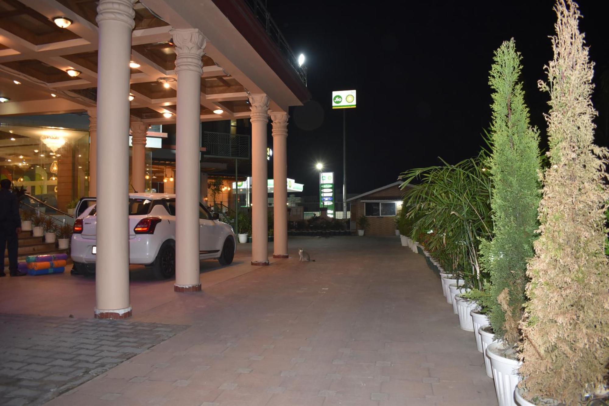 Hotel Padmini Palace Rāni Pokhri Zewnętrze zdjęcie
