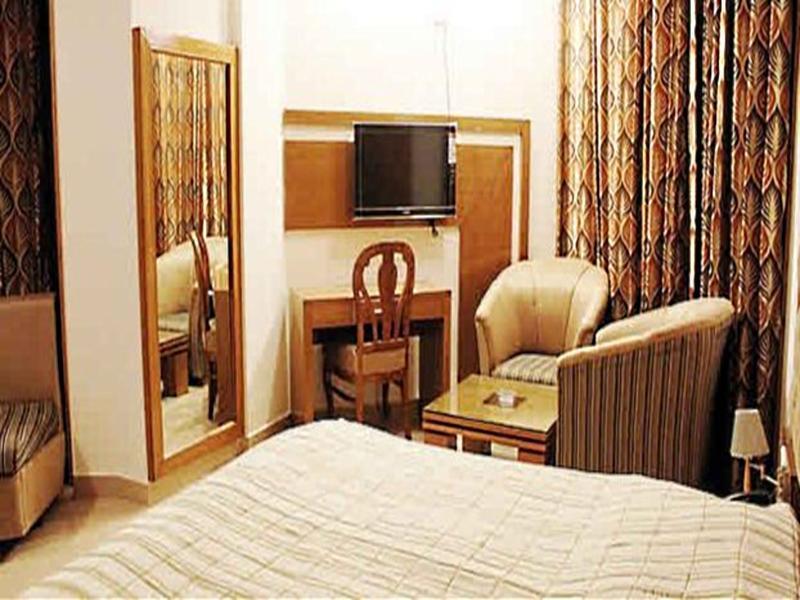 Hotel Padmini Palace Rāni Pokhri Zewnętrze zdjęcie